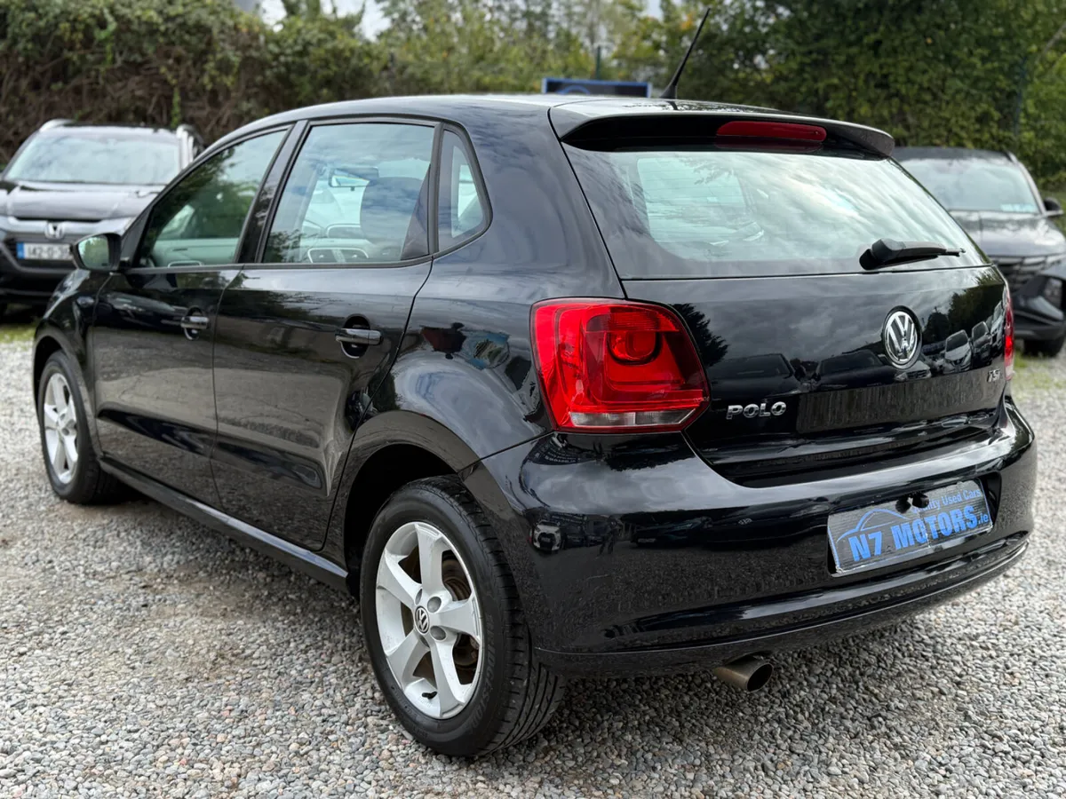 Volkswagen Polo Hatchback, Petrol, 2012, Black