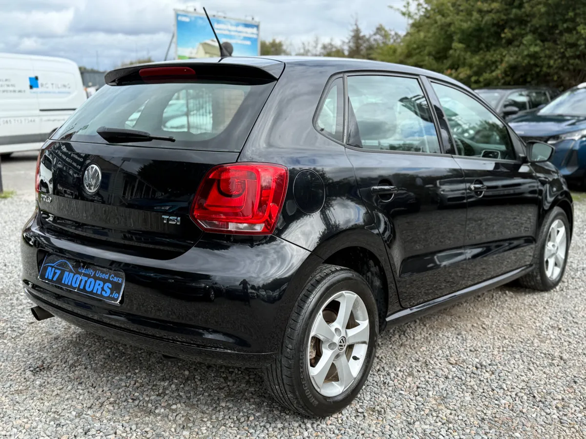 Volkswagen Polo Hatchback, Petrol, 2012, Black