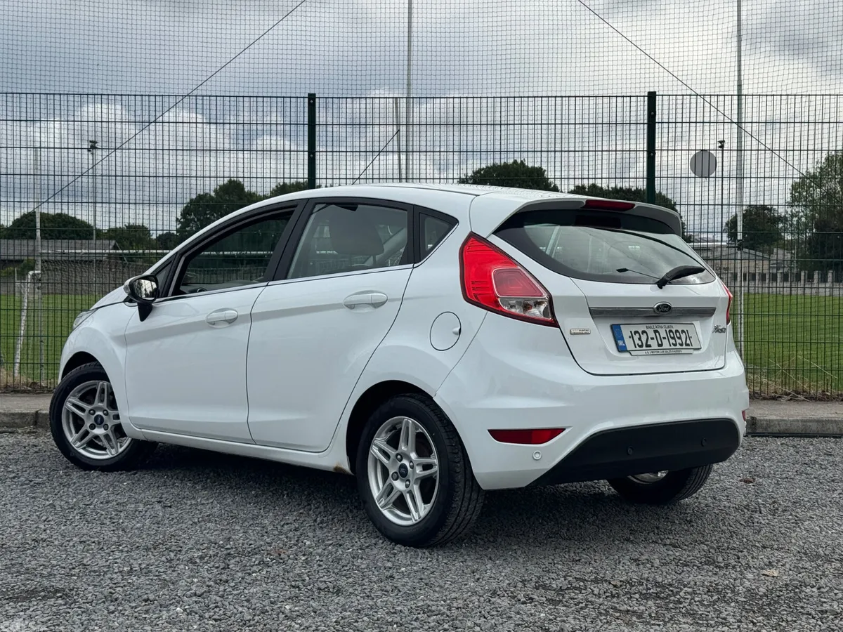 Ford Fiesta Hatchback, Diesel, 2013, White