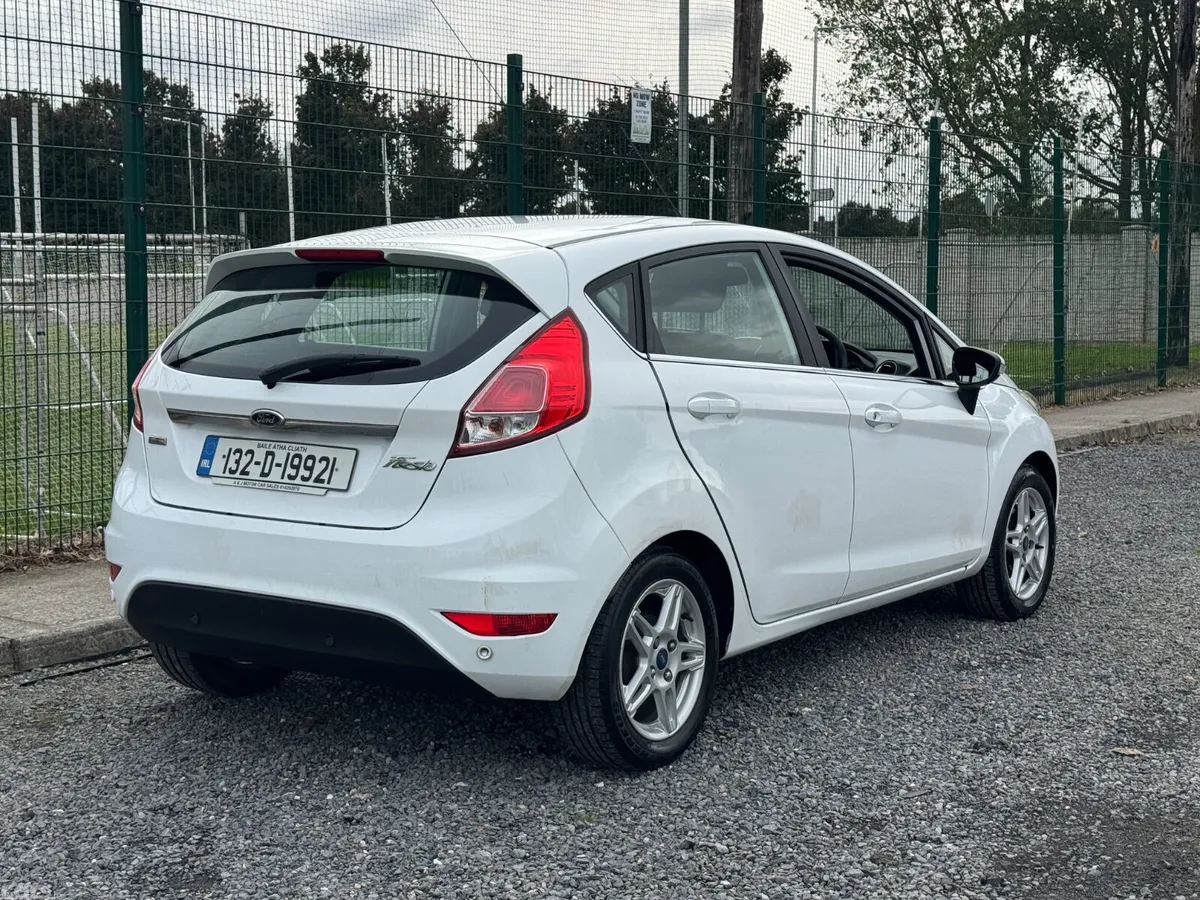 Ford Fiesta Hatchback, Diesel, 2013, White