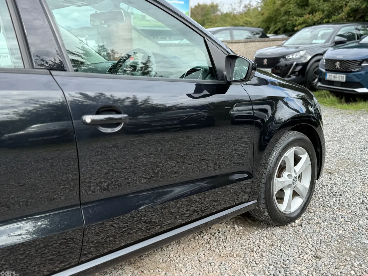 Volkswagen Polo Hatchback, Petrol, 2012, Black