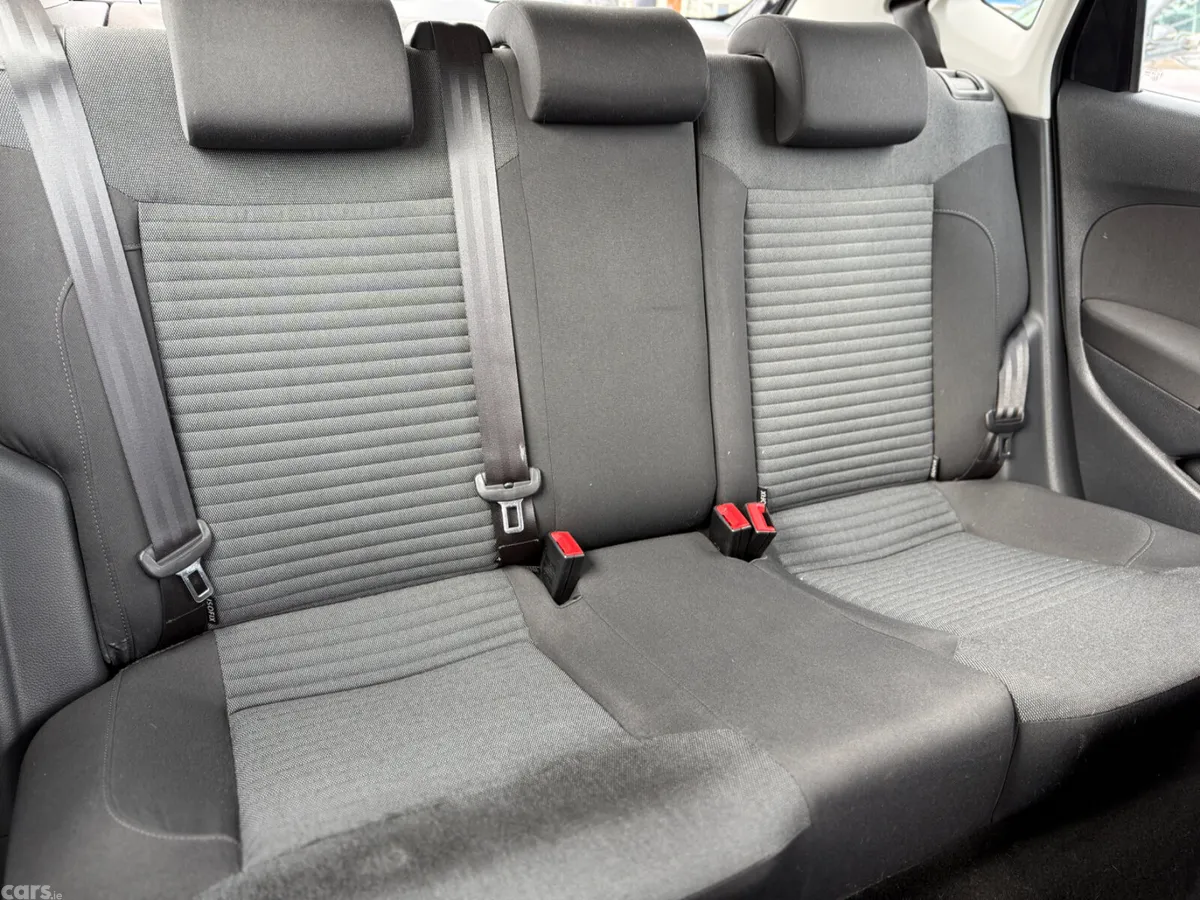 Volkswagen Polo Hatchback, Petrol, 2012, Black