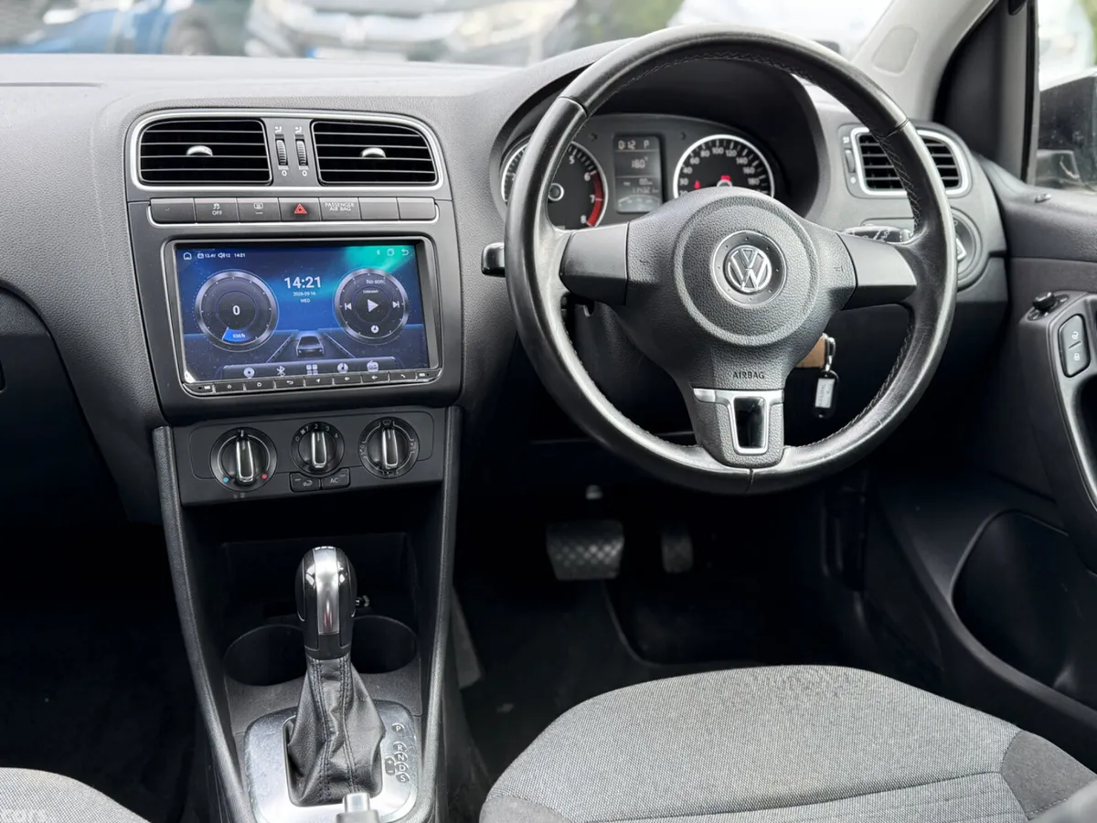 Volkswagen Polo Hatchback, Petrol, 2012, Black