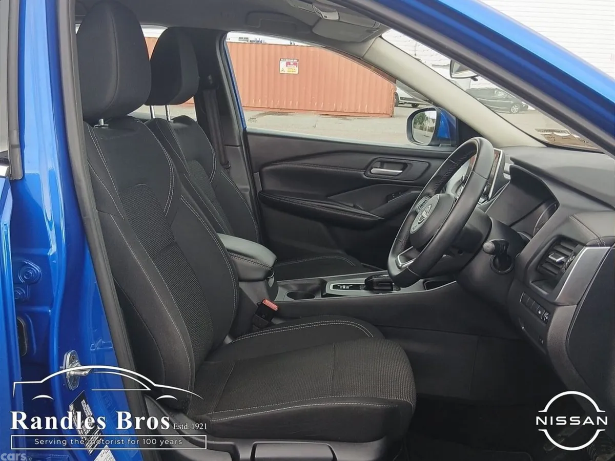 Nissan Qashqai MPV, Petrol, 2024, Blue
