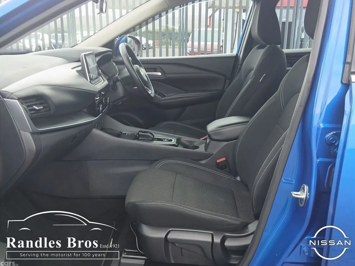 Nissan Qashqai MPV, Petrol, 2024, Blue