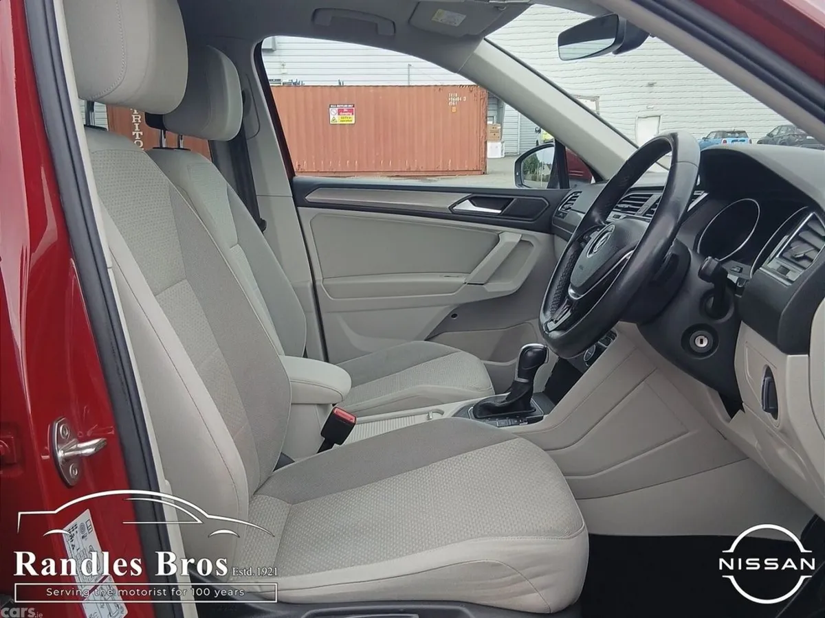 Volkswagen Tiguan SUV, Diesel, 2019, Red