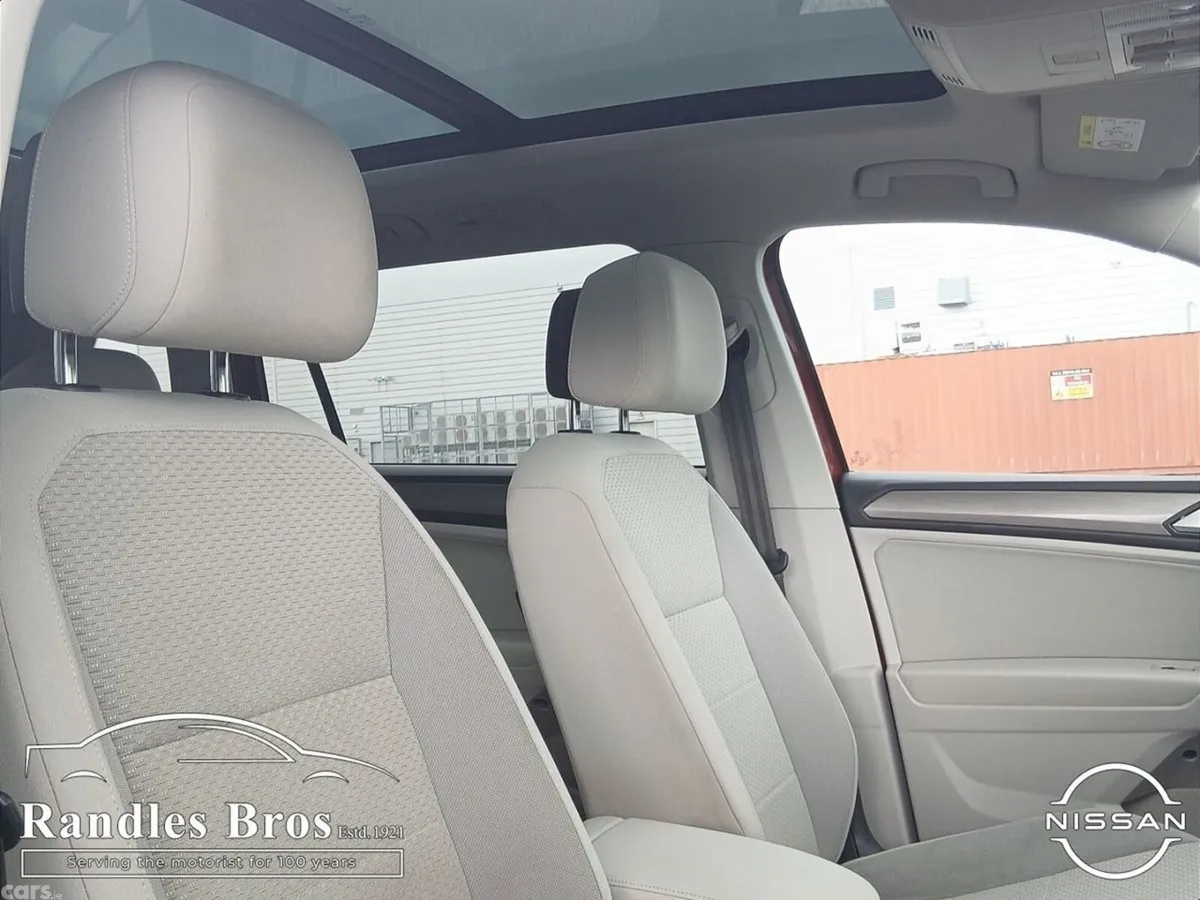 Volkswagen Tiguan SUV, Diesel, 2019, Red