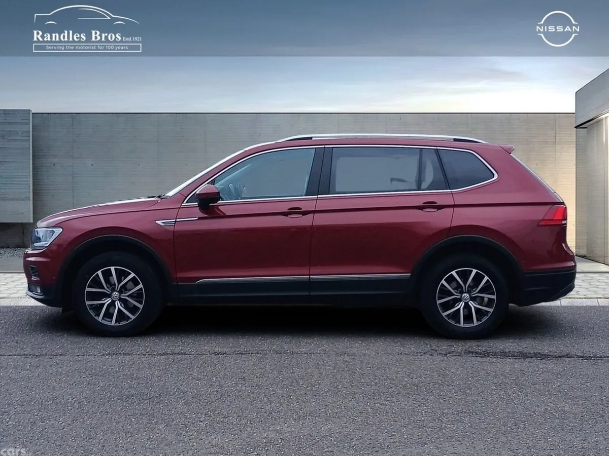 Volkswagen Tiguan SUV, Diesel, 2019, Red