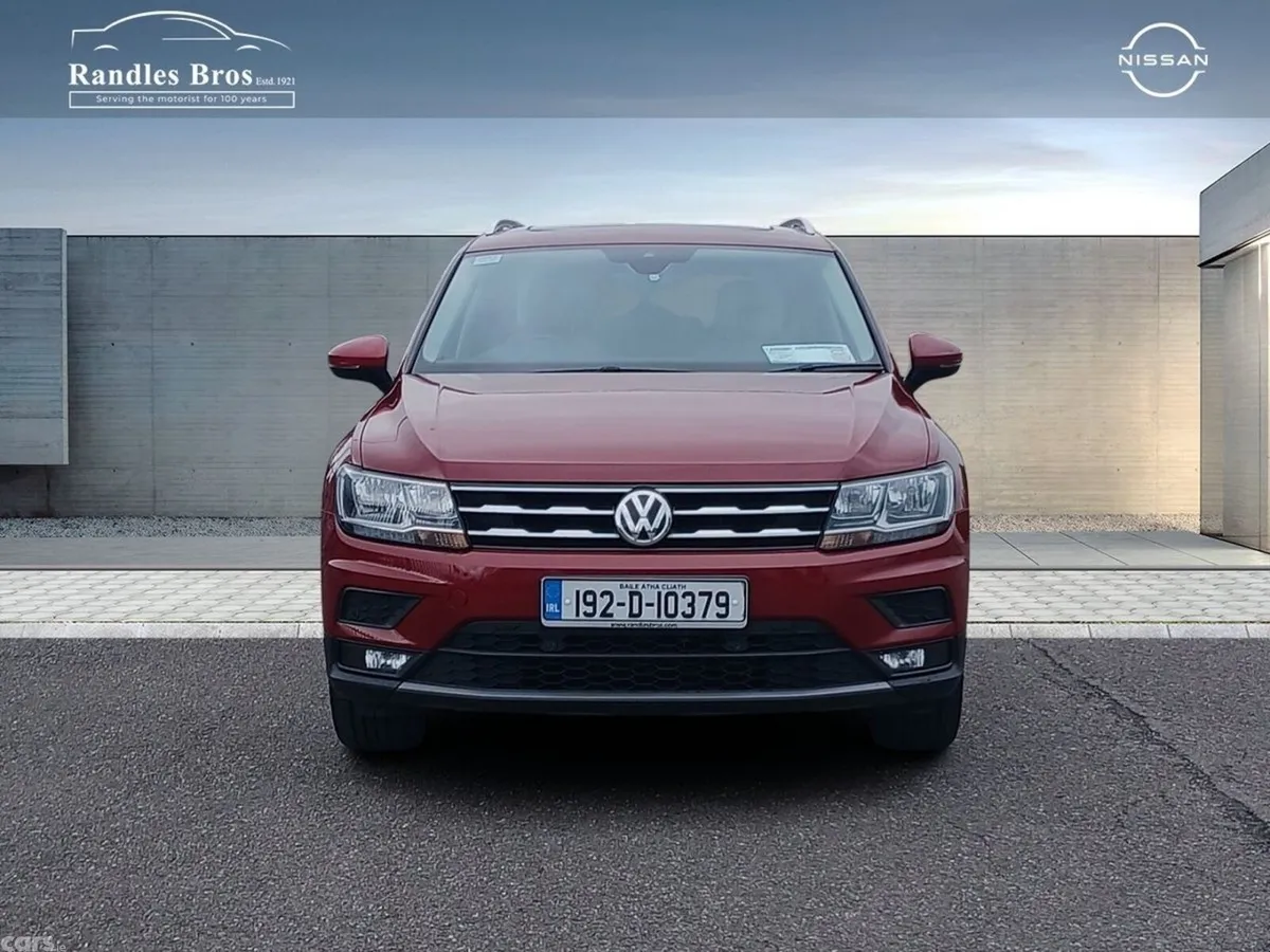 Volkswagen Tiguan SUV, Diesel, 2019, Red