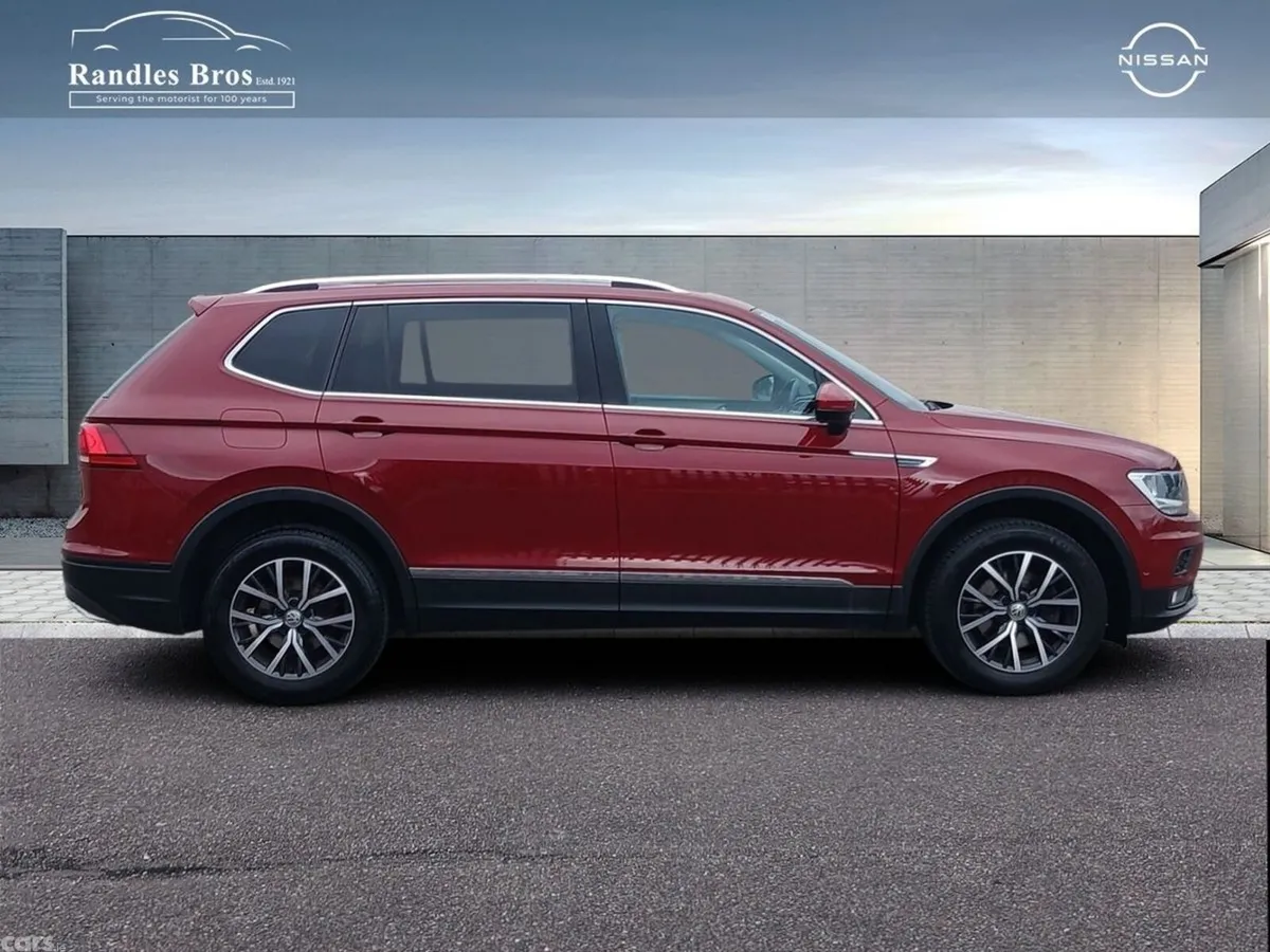 Volkswagen Tiguan SUV, Diesel, 2019, Red