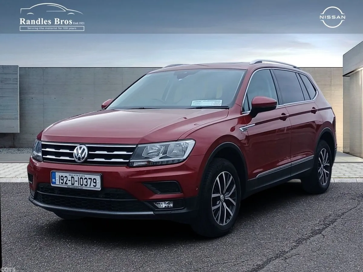 Volkswagen Tiguan SUV, Diesel, 2019, Red