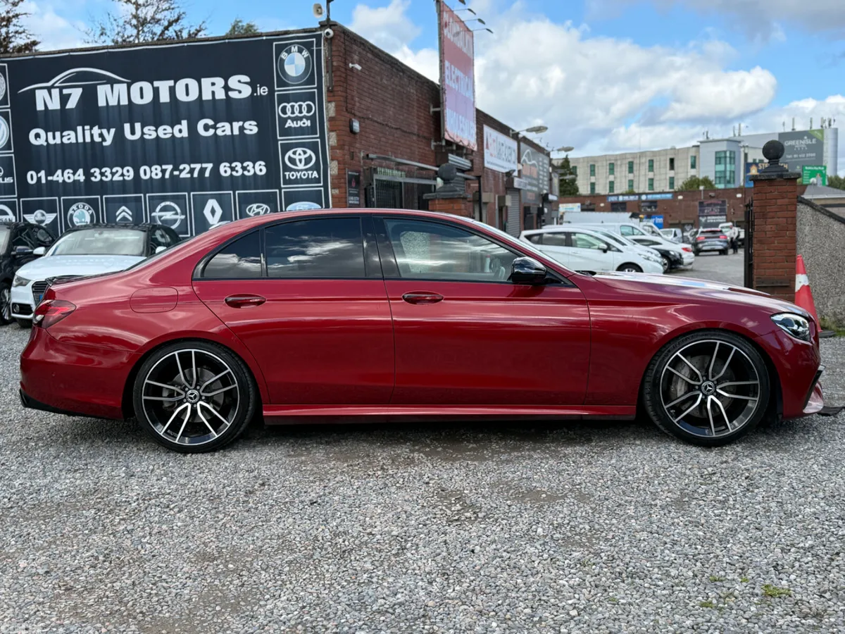 Mercedes-Benz E-Class Saloon, Diesel Plug-in Hybrid, 2022, Red