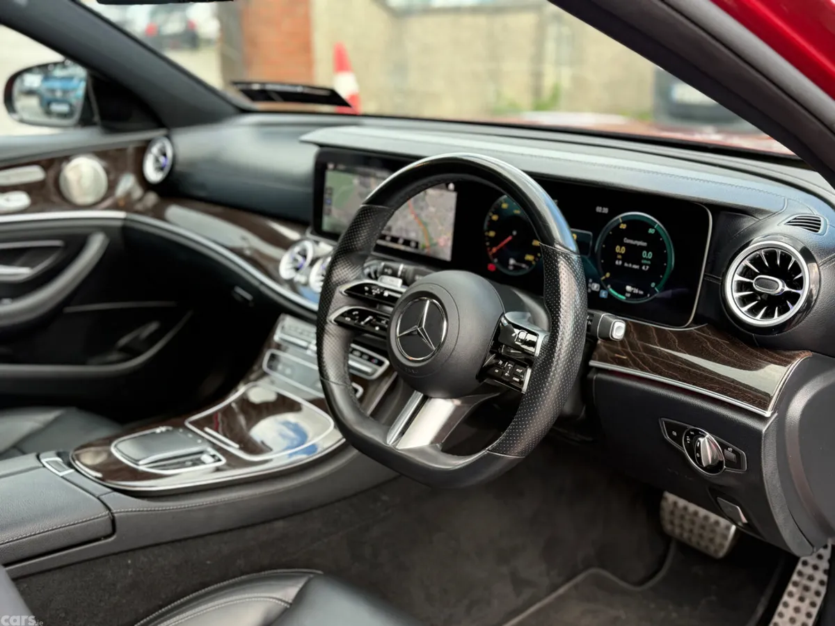 Mercedes-Benz E-Class Saloon, Diesel Plug-in Hybrid, 2022, Red
