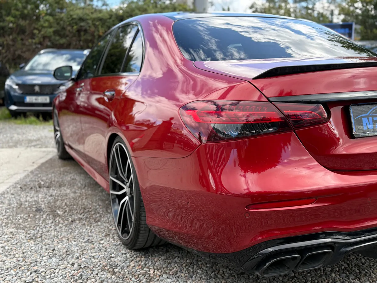 Mercedes-Benz E-Class Saloon, Diesel Plug-in Hybrid, 2022, Red