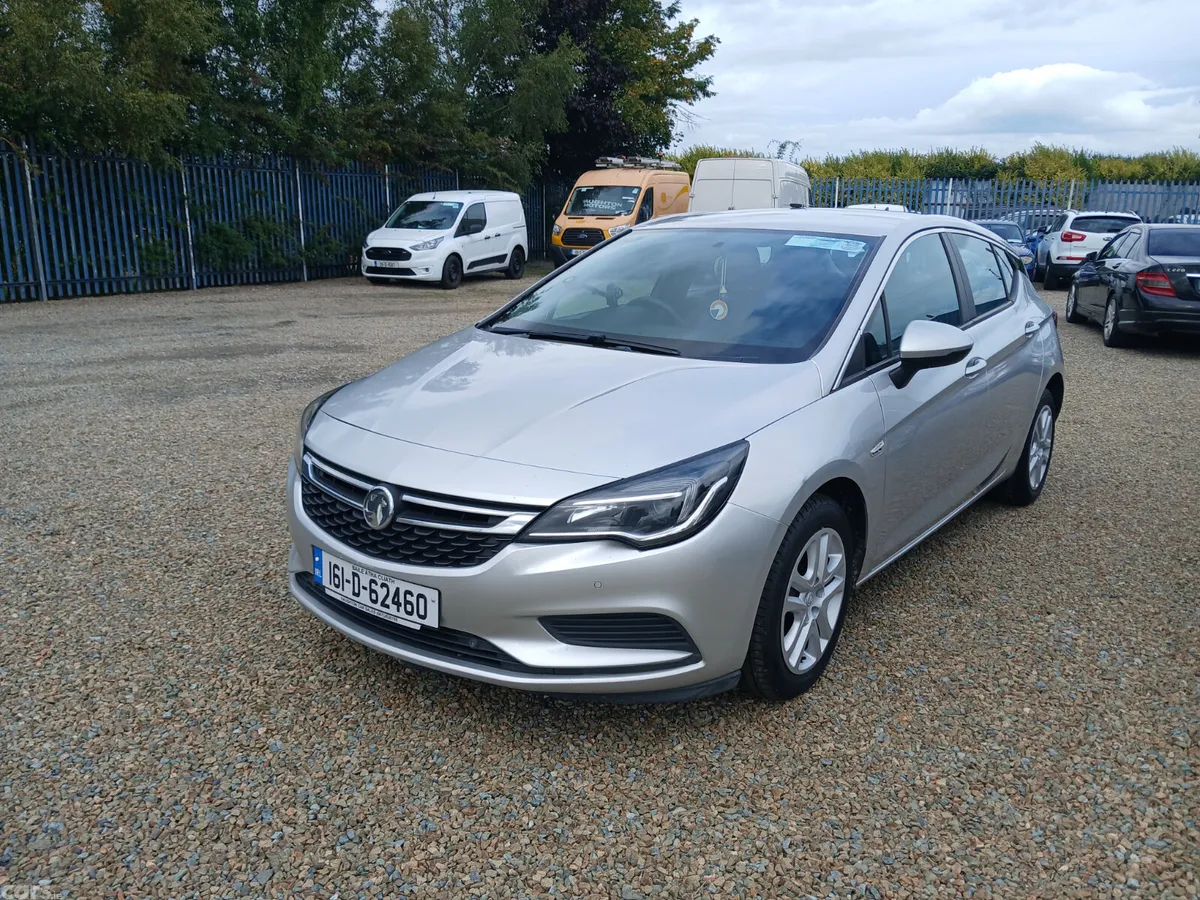Vauxhall Astra Hatchback, Diesel, 2016, Silver