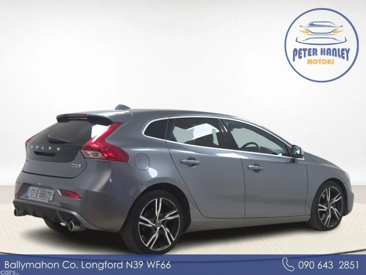 Volvo V40 Hatchback, Diesel, 2017, Grey