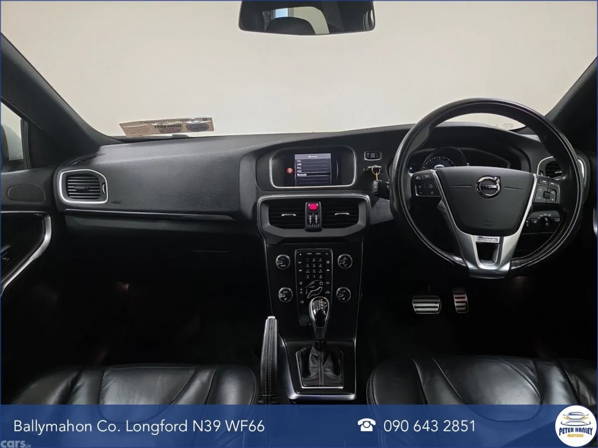 Volvo V40 Hatchback, Diesel, 2017, Grey