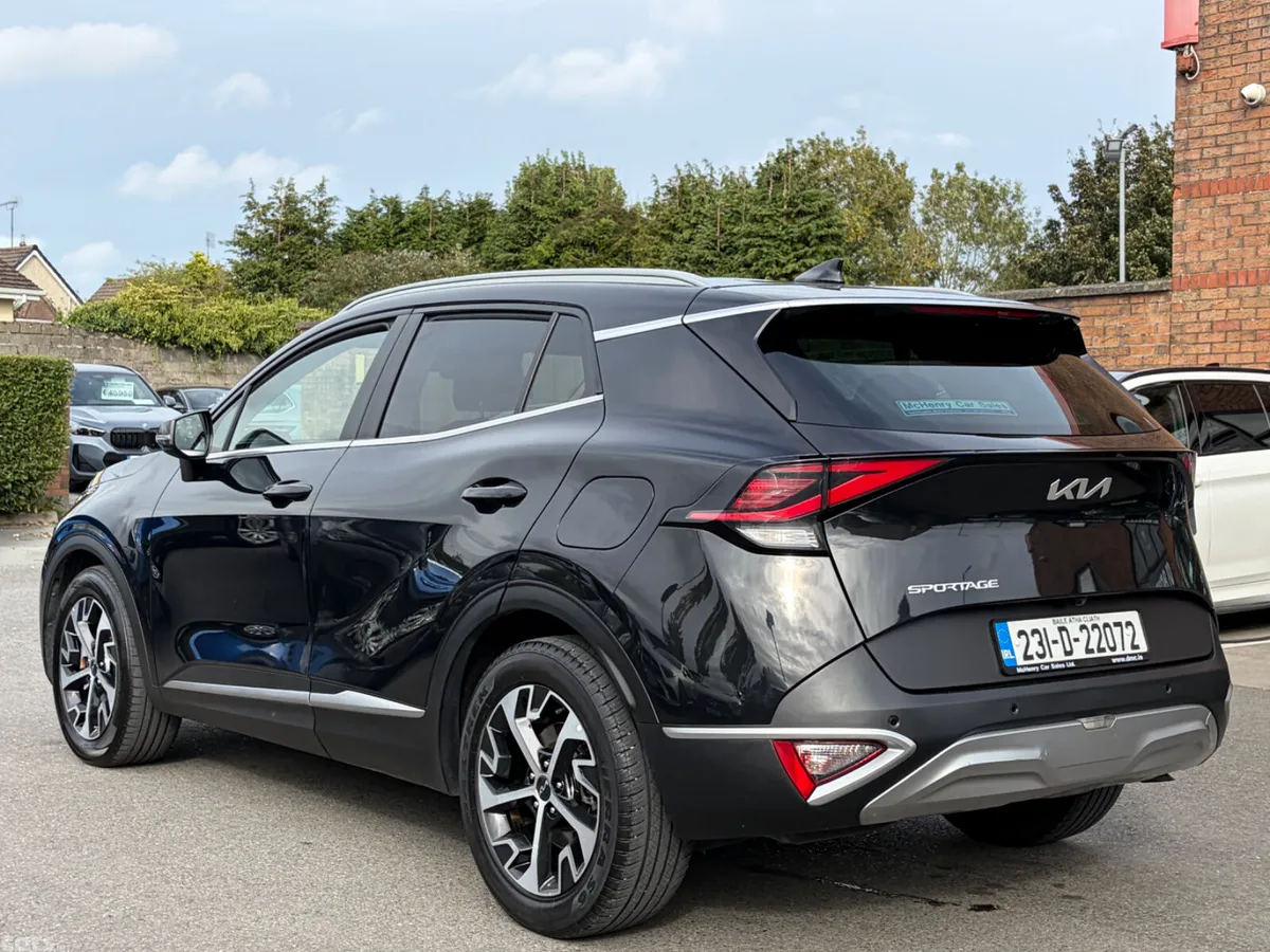 Kia Sportage SUV, Diesel Hybrid, 2023, Black