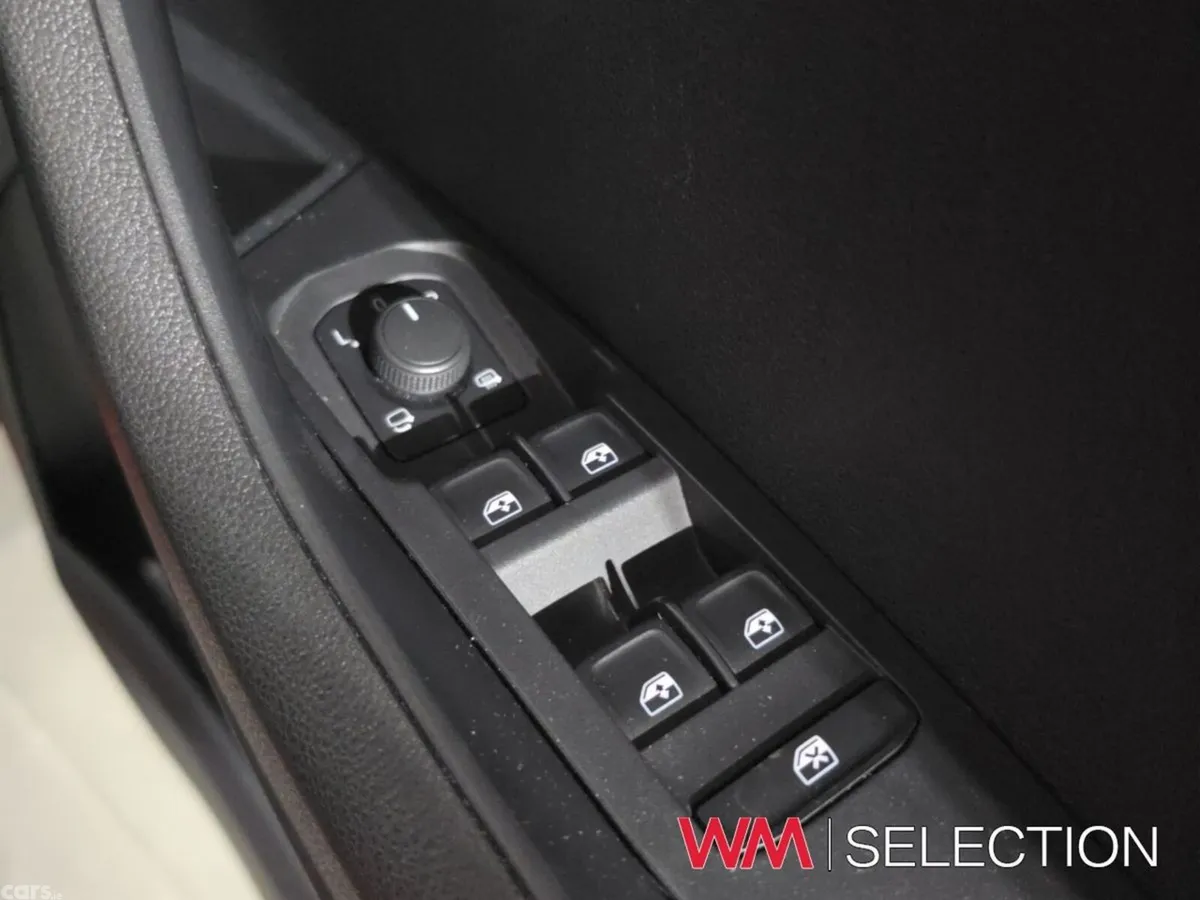 Skoda Karoq Estate, Diesel, 2023, Red