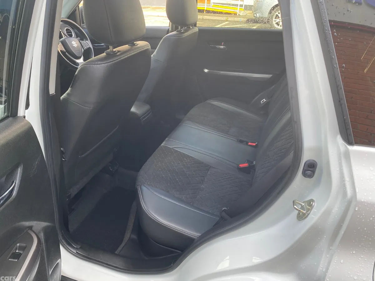 Suzuki Vitara SUV, Petrol, 2021, White