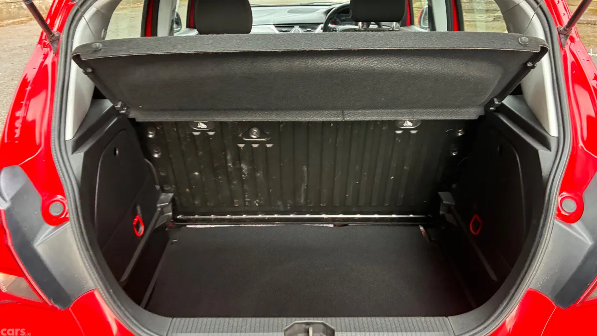 Opel Corsa Hatchback, Diesel, 2018, Red