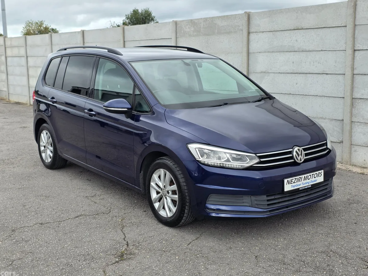 Volkswagen Touran MPV, Petrol, 2017, Blue