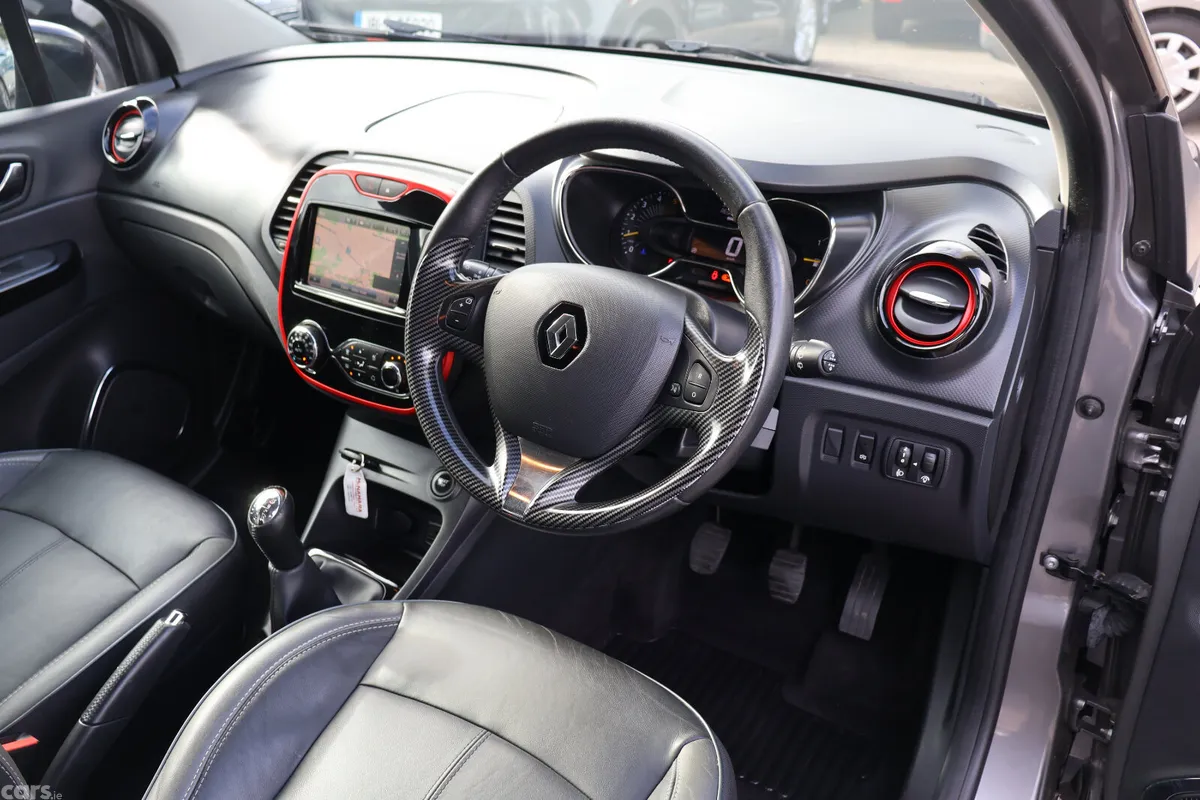 Renault Captur Hatchback, Diesel, 2015, Grey