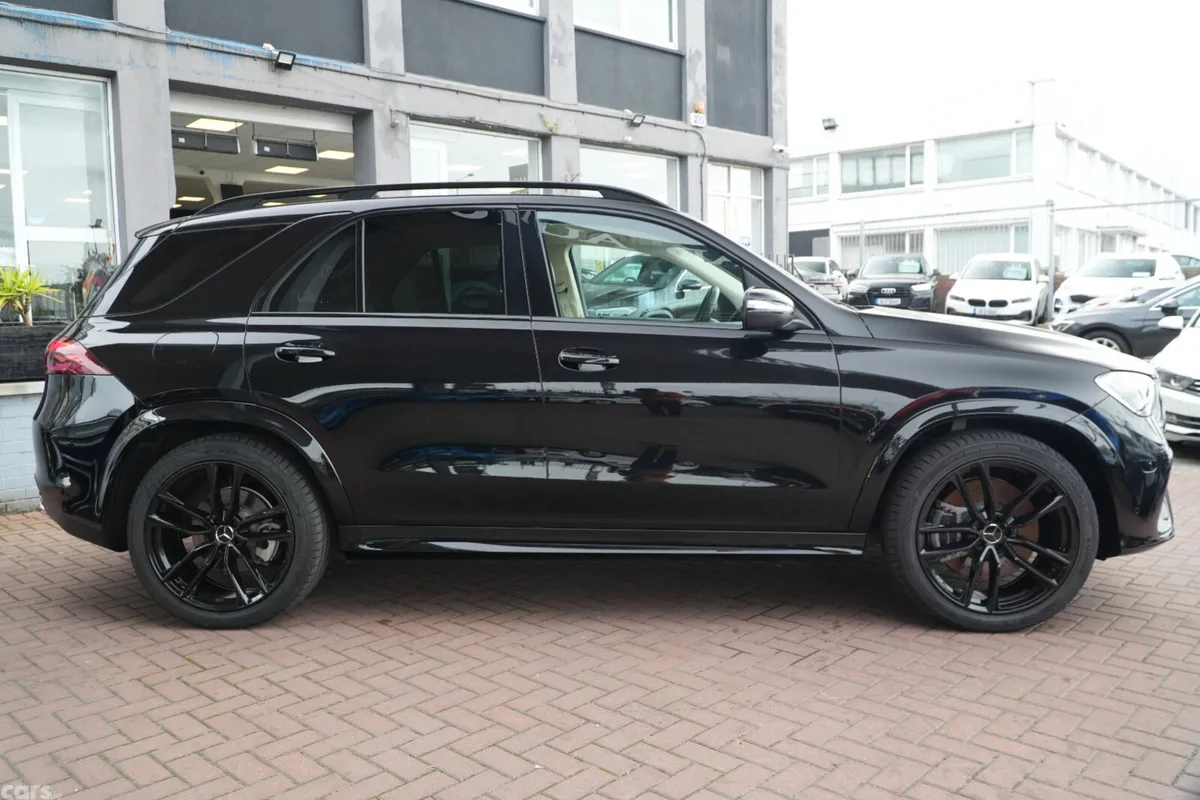 Mercedes-Benz GLE SUV, Diesel Hybrid, 2024, Black