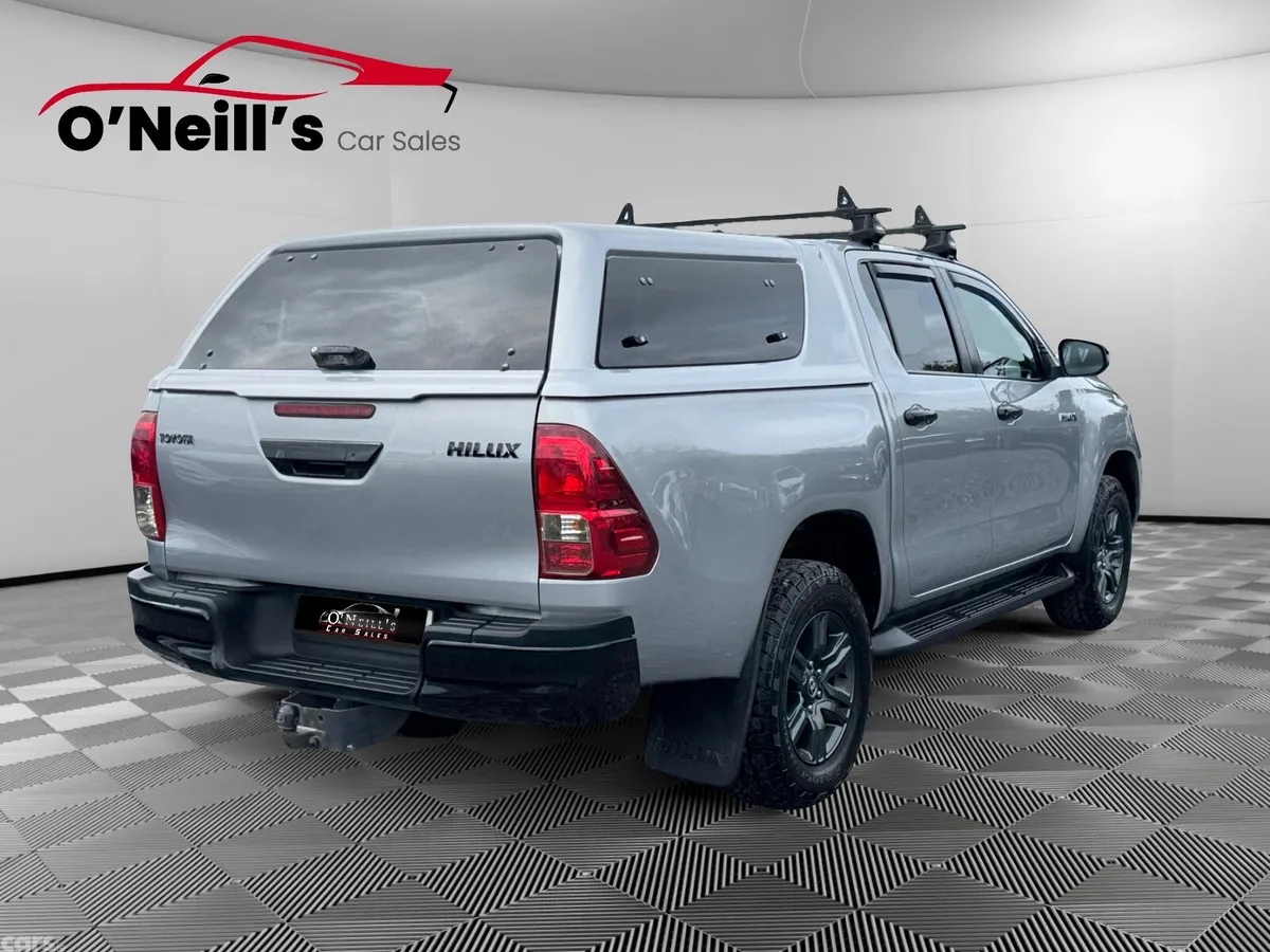 Toyota Hilux Pick Up, Diesel, 2021, Grey