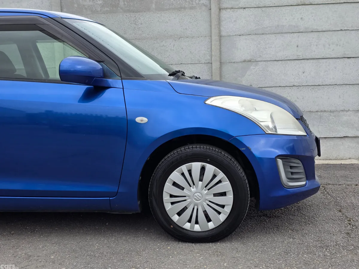 Suzuki Swift Hatchback, Petrol, 2016, Blue