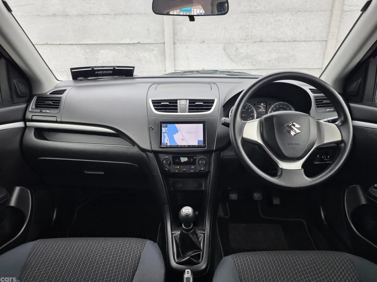 Suzuki Swift Hatchback, Petrol, 2016, Blue