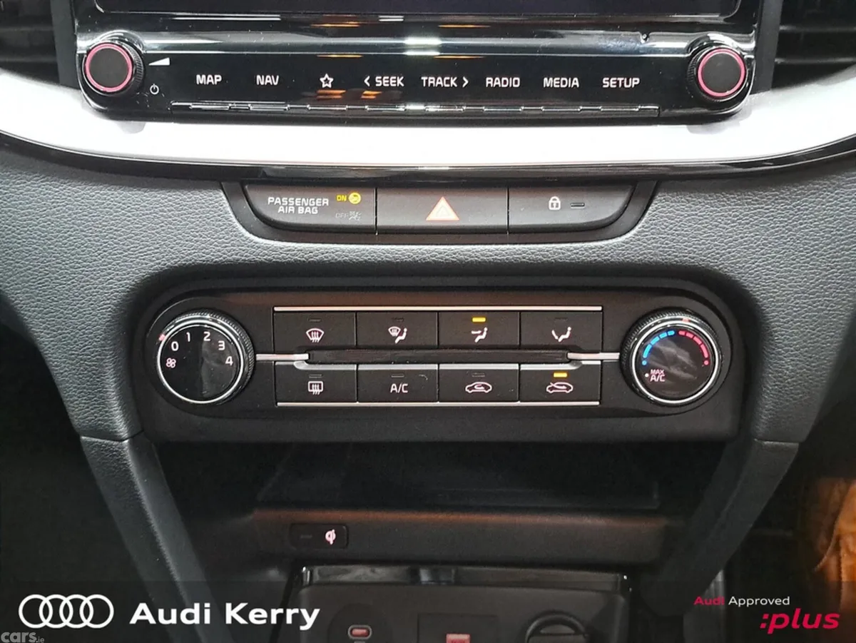 Kia Ceed Hatchback, Diesel, 2024, Grey