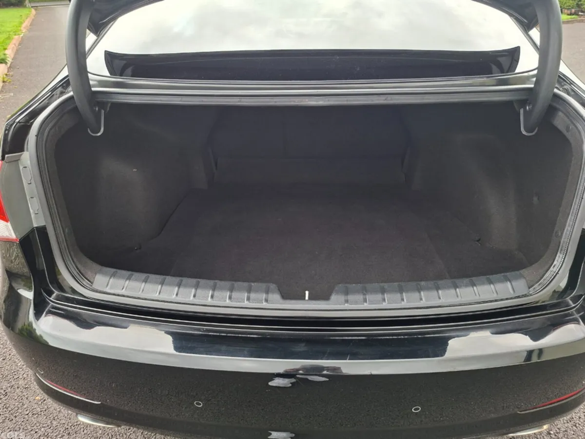 Hyundai i40 Saloon, Diesel, 2018, Black