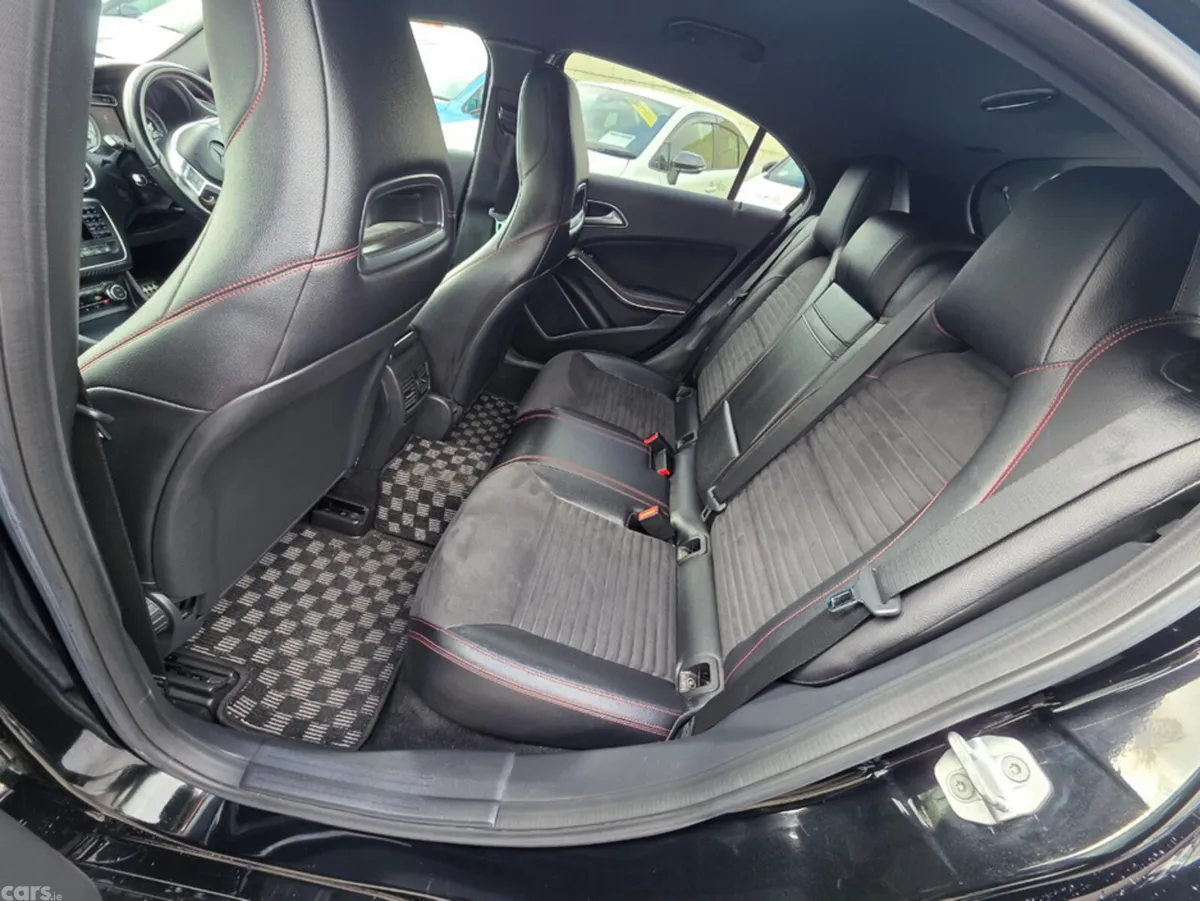 Mercedes-Benz A-Class Hatchback, Petrol, 2014, Black
