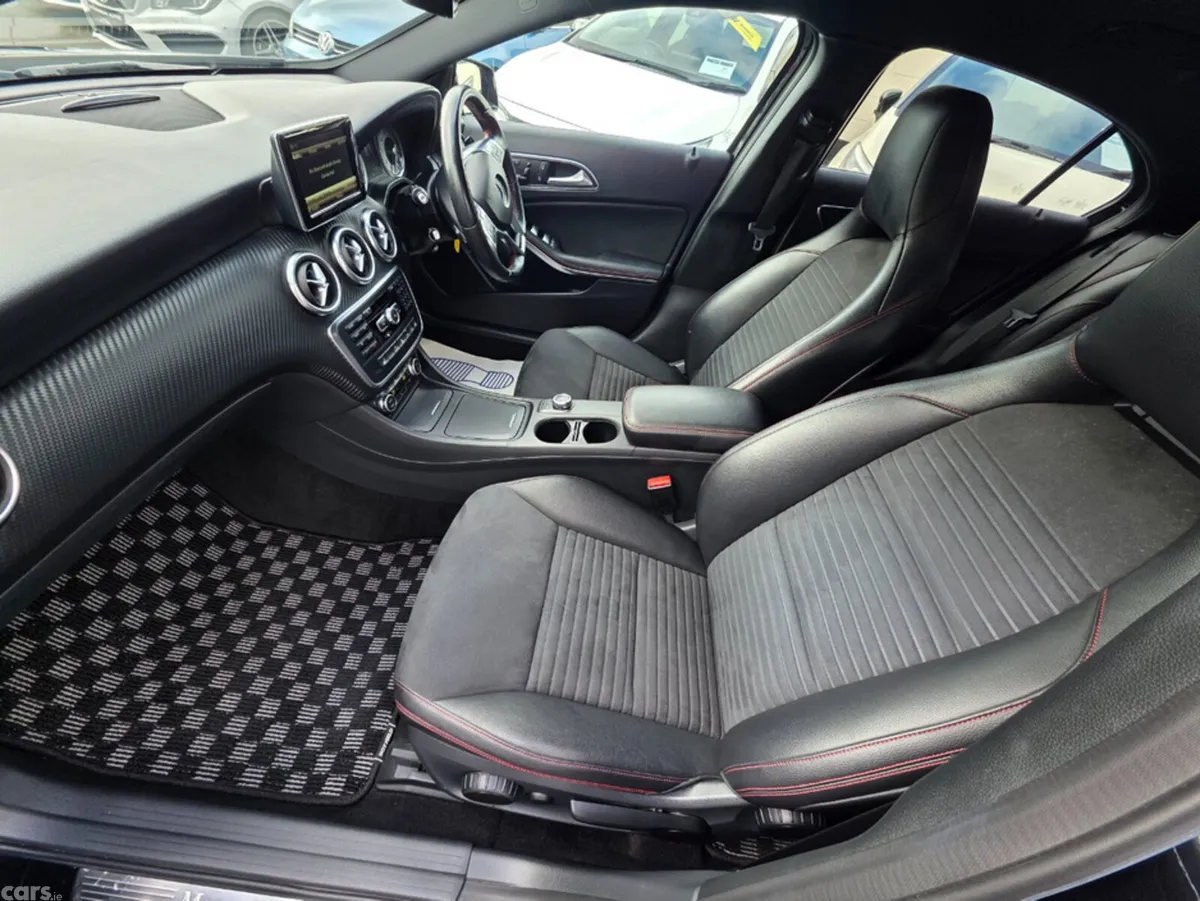Mercedes-Benz A-Class Hatchback, Petrol, 2014, Black