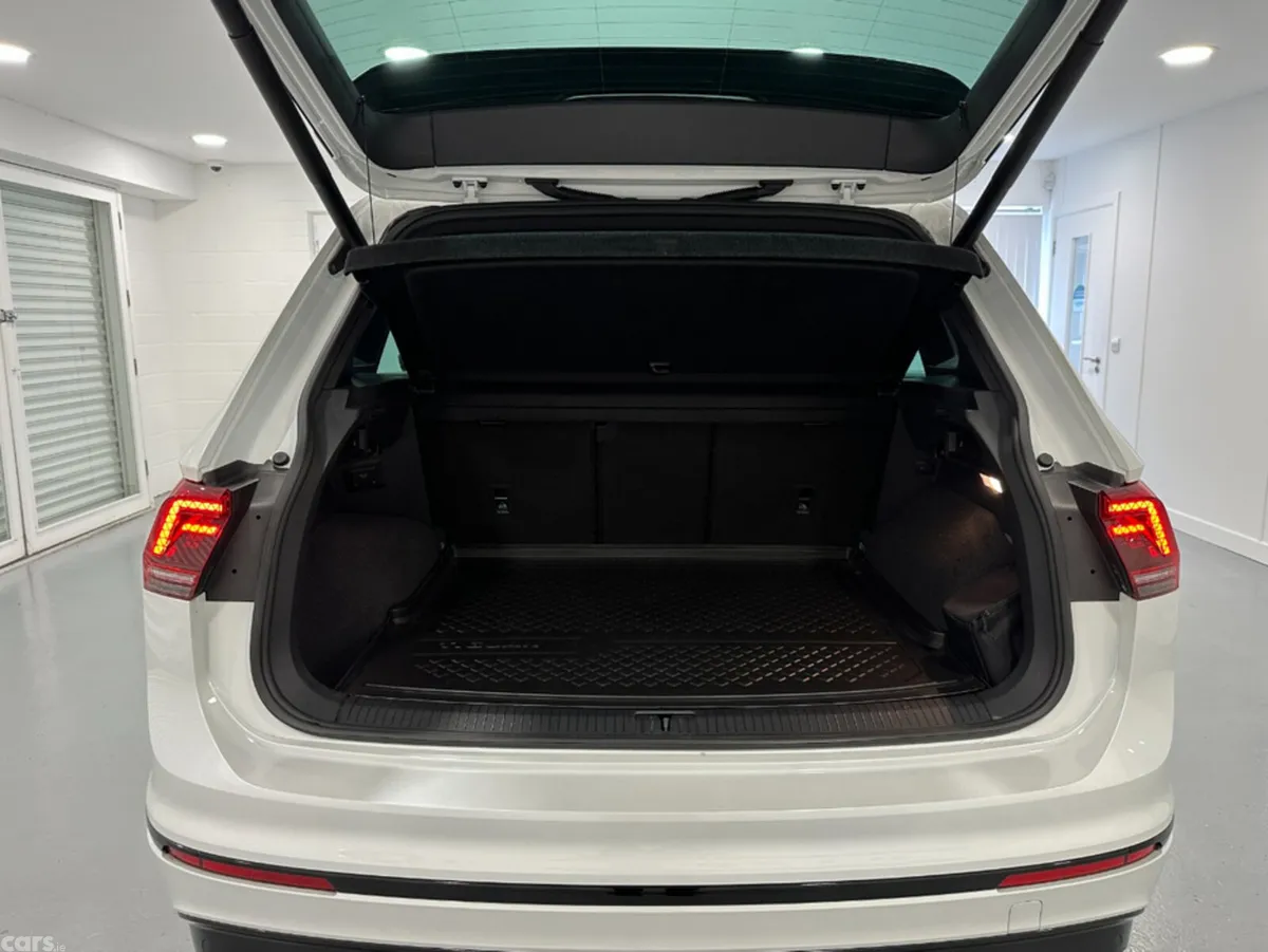 Volkswagen Tiguan SUV, Diesel, 2018, White