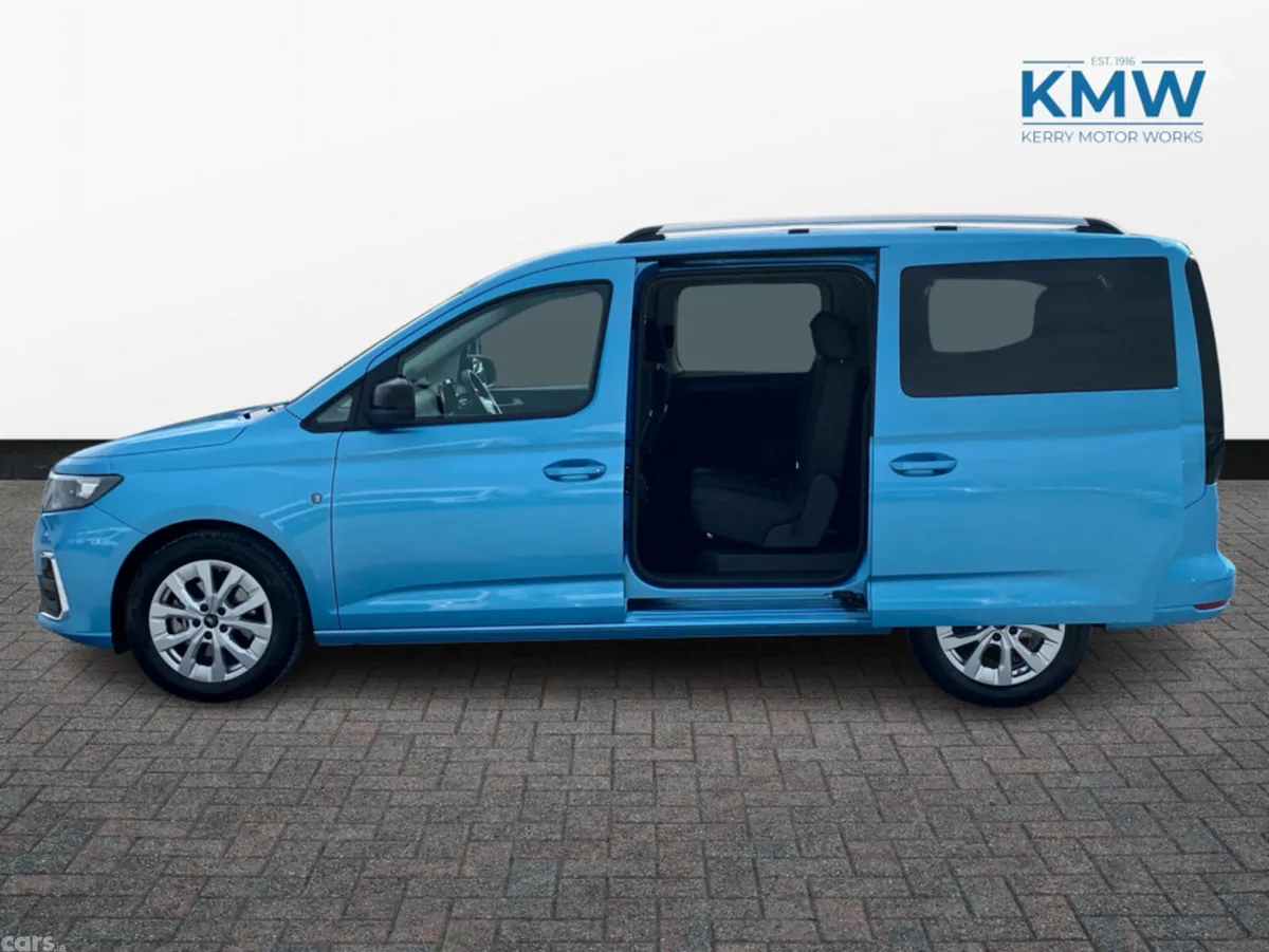 Ford Tourneo Connect MPV, Diesel, 2025, Blue