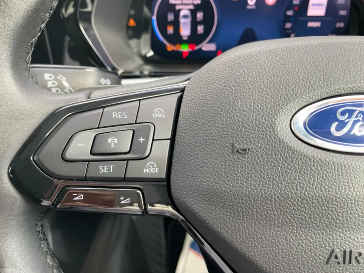 Ford Tourneo Connect MPV, Diesel, 2025, Blue