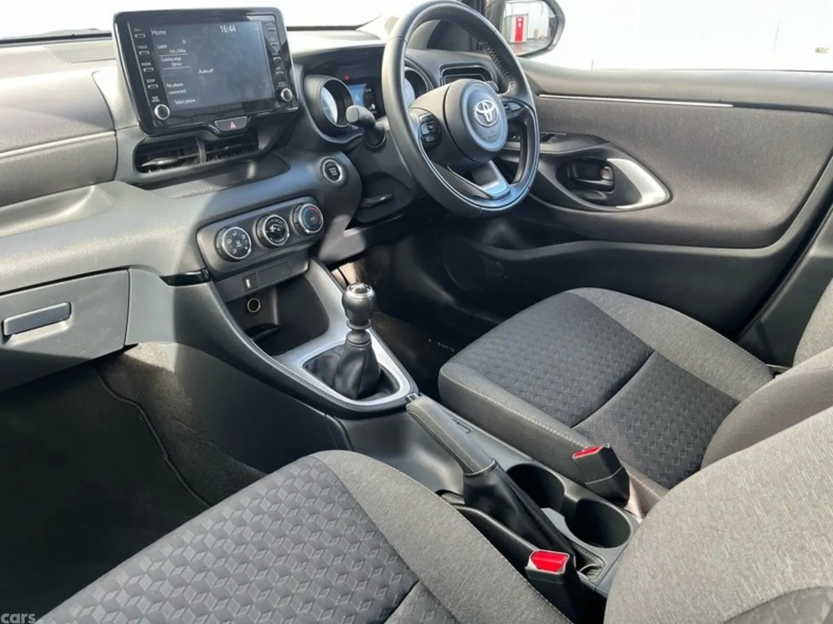 Toyota Yaris Hatchback, Petrol, 2024, Black