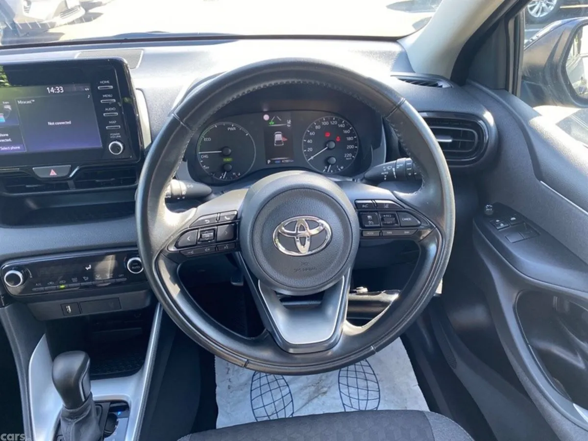 Toyota Yaris Hatchback, Petrol Hybrid, 2024, Black
