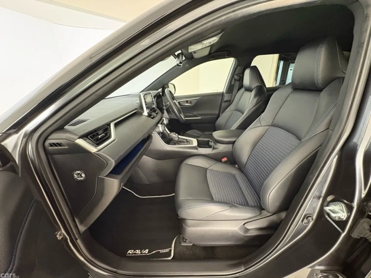 Toyota RAV4 SUV, Petrol Hybrid, 2022, Grey