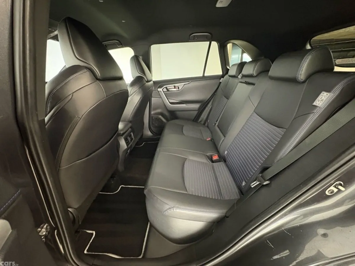 Toyota RAV4 SUV, Petrol Hybrid, 2022, Grey