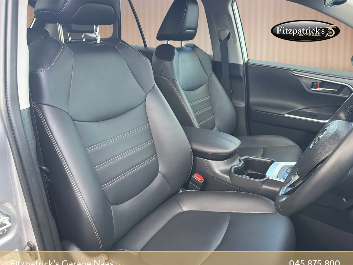 Toyota RAV4 SUV, Petrol Hybrid, 2024, Grey