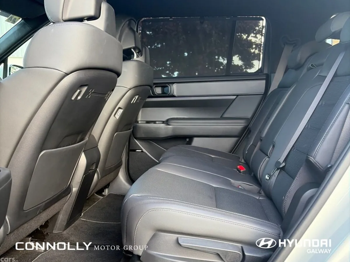 Hyundai Santa Fe SUV, Petrol Plug-in Hybrid, 2026, White