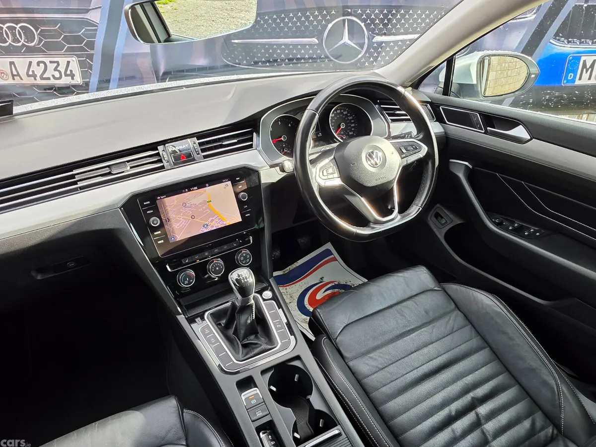 Volkswagen Passat Saloon, Diesel, 2020, Silver