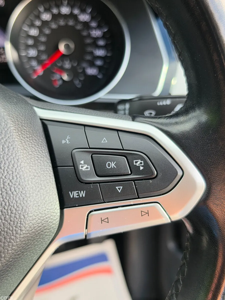 Volkswagen Passat Saloon, Diesel, 2020, Silver