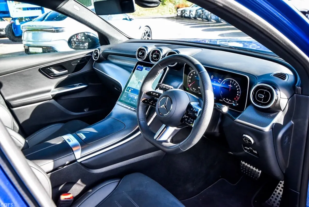Mercedes-Benz GLC SUV, Petrol Plug-in Hybrid, 2026, Blue