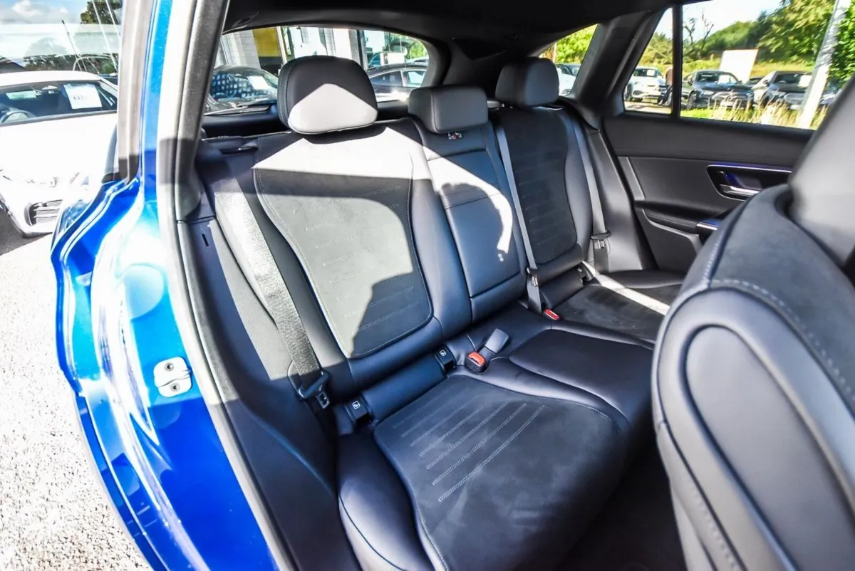 Mercedes-Benz GLC SUV, Petrol Plug-in Hybrid, 2026, Blue