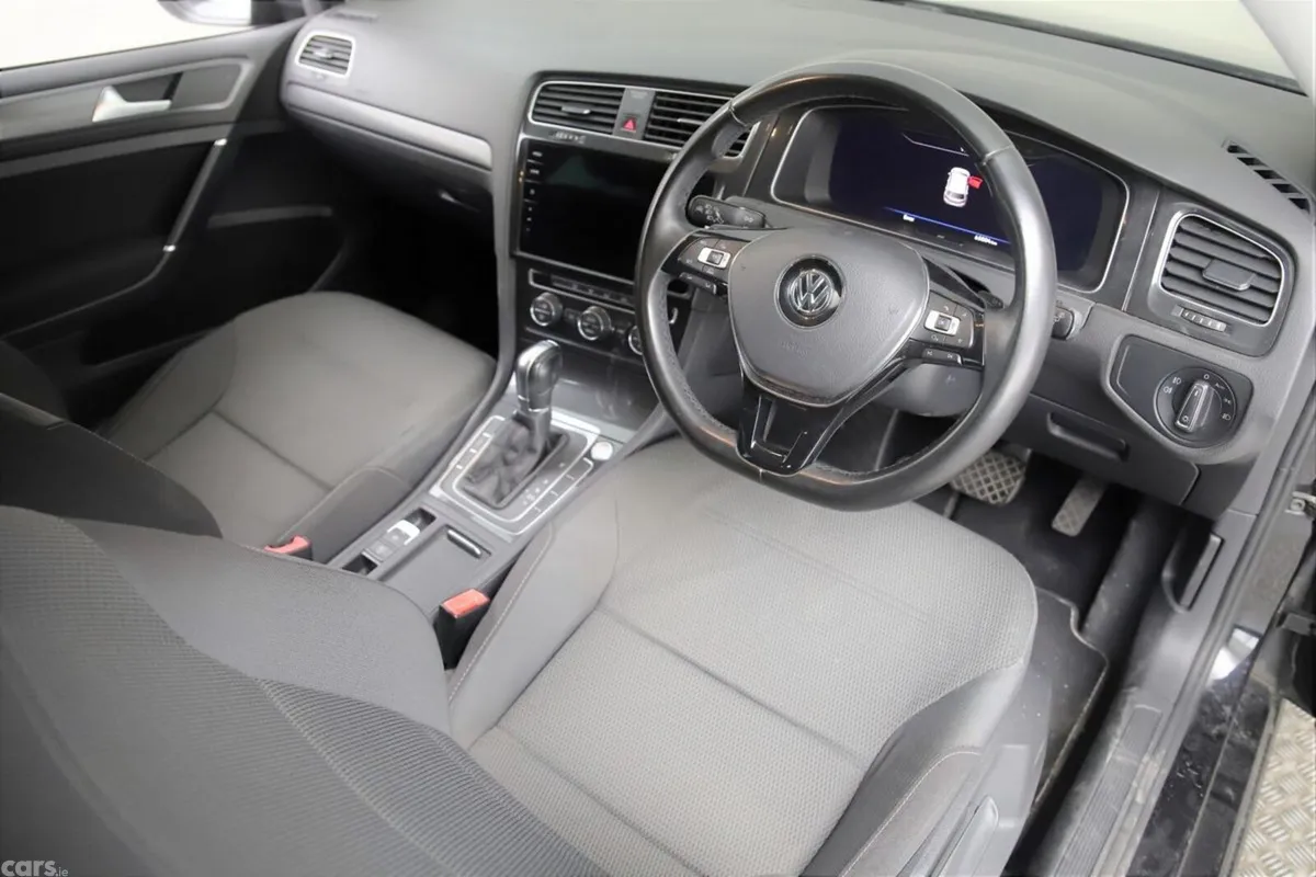 Volkswagen Golf Hatchback, Petrol, 2018, Black