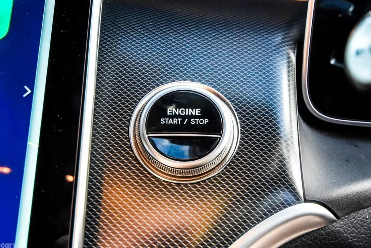 Mercedes-Benz GLC SUV, Petrol Plug-in Hybrid, 2026, Blue